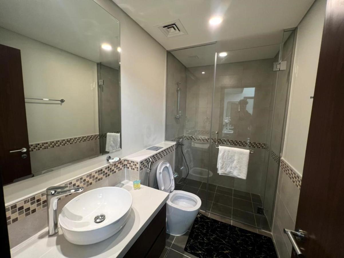 Luxury 2 Bedroom With Burj Khalifa View Dubai Bagian luar foto