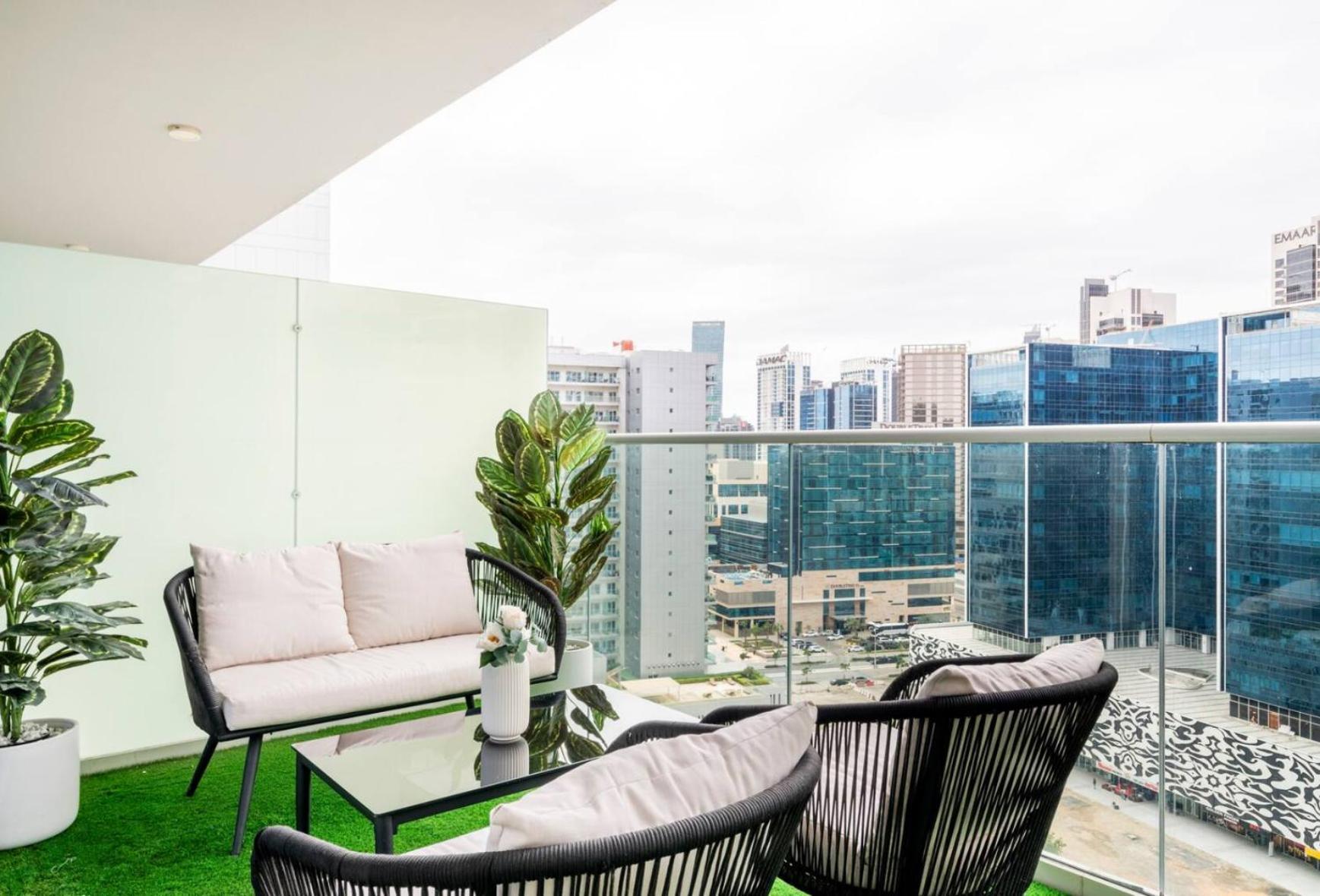 Luxury 2 Bedroom With Burj Khalifa View Dubai Bagian luar foto